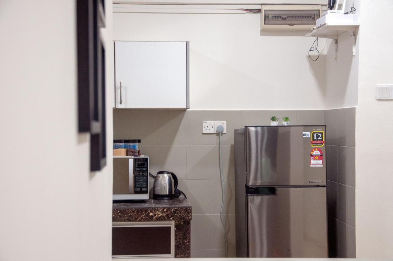 Five H Family Service Apartment Seri Kembangan Ngoại thất bức ảnh