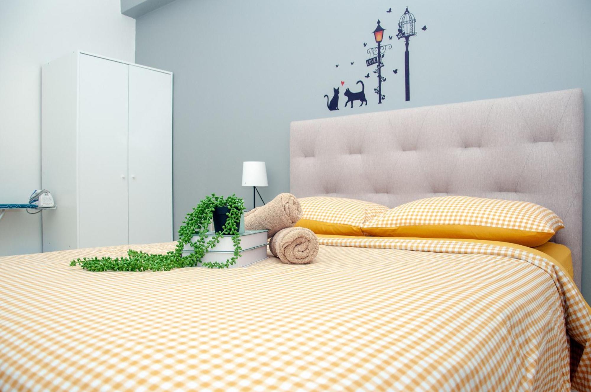 Five H Family Service Apartment Seri Kembangan Ngoại thất bức ảnh