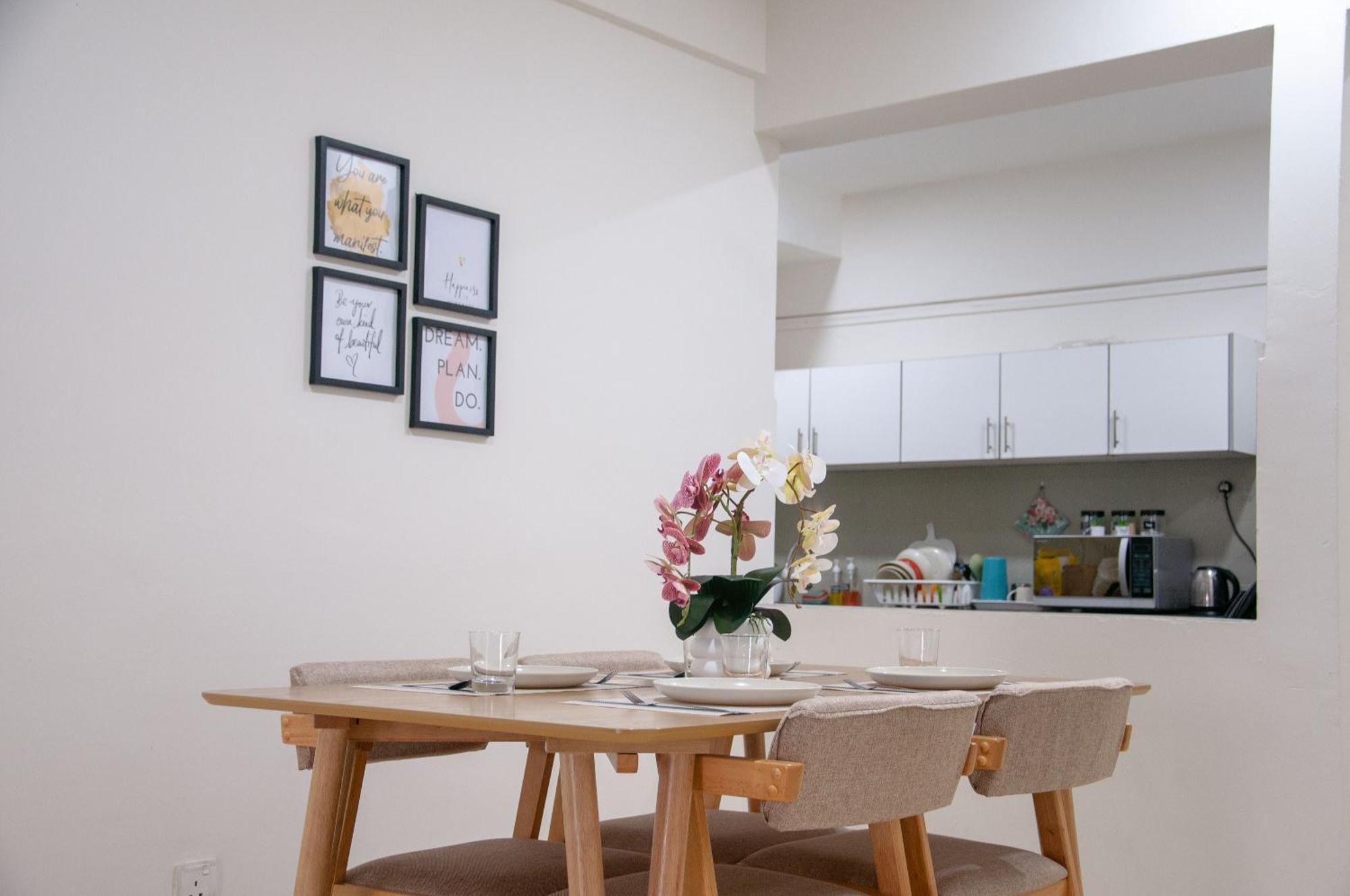 Five H Family Service Apartment Seri Kembangan Ngoại thất bức ảnh